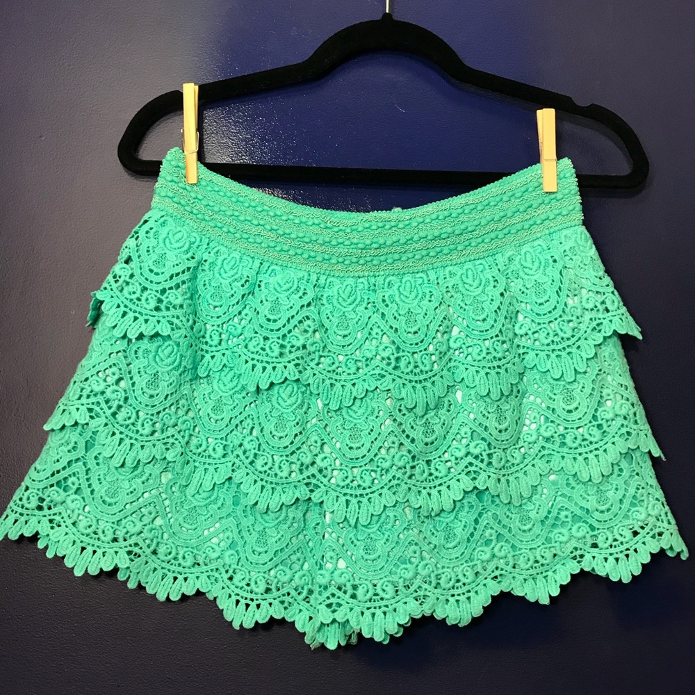 Crocheted Sea-foam Mint Shorts by Pink Martini- Sz M